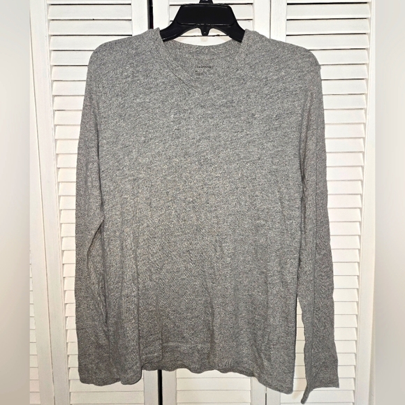 Club Monaco Other - Club Monaco Men's M V-neck Long Sleeve Knit Shirt